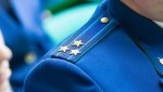 По иску прокурора с должностных лиц службы судебных приставов в пользу пенсионера взыскана компенсация морального вреда